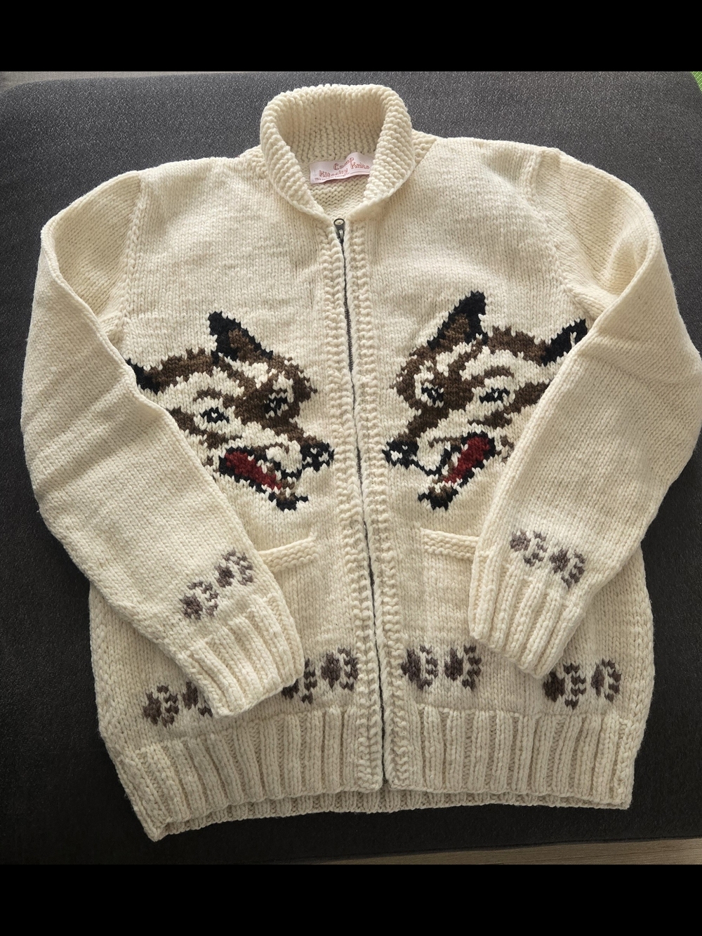 Unisex Wolf Cardigan Mary Maxim Project Hail Mary 100% Wool